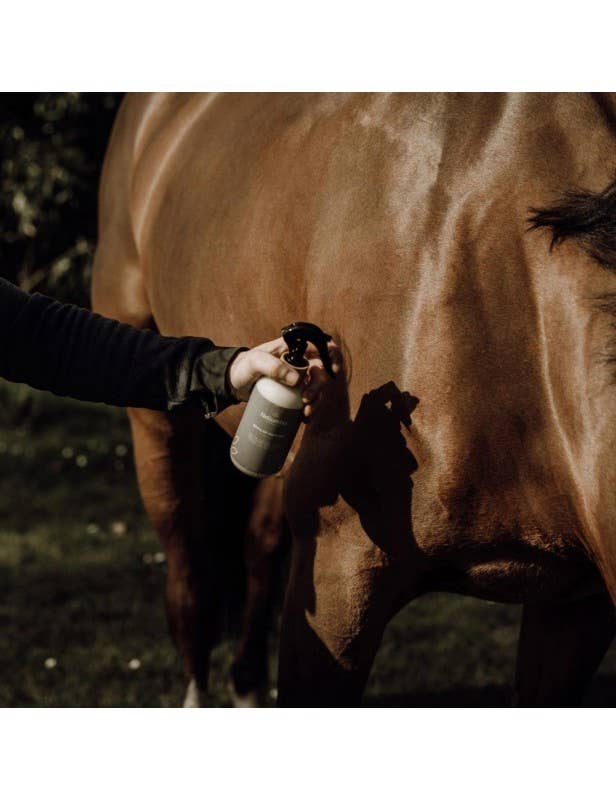 Nellumbo - Répulsif insectes pour chevaux - 500ML